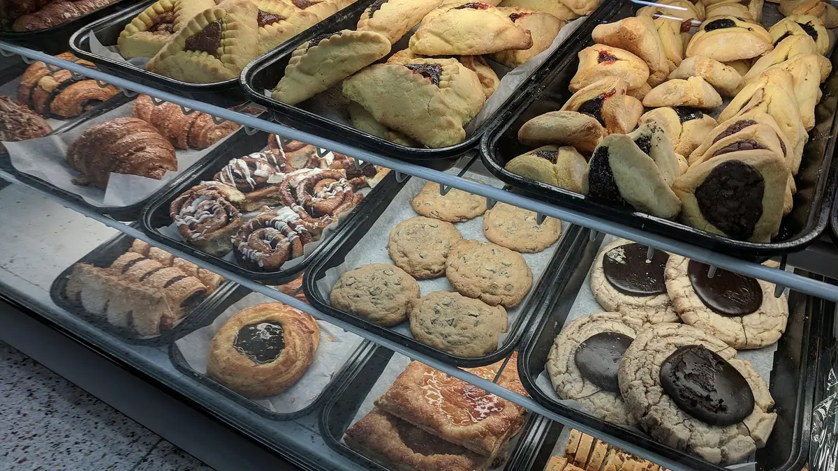 Hurst's Bakery – bakery in Upton, Moreton